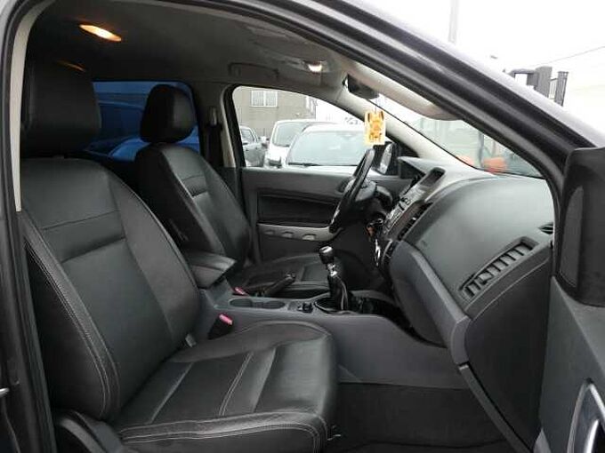 Ford Ranger 2.2 TDCi 150pk 4x4 Limited Camera '13 144000km (16565)