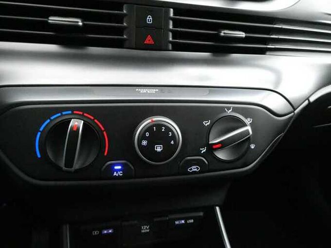 Hyundai i20 1.0 T-GDi MHEV 120pk Automaat Business Camera '23 60000km (50191)