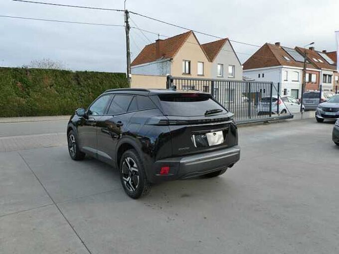 Peugeot 2008 1.2 i benzine 100pk Allure Camera '24 11000km (67782)