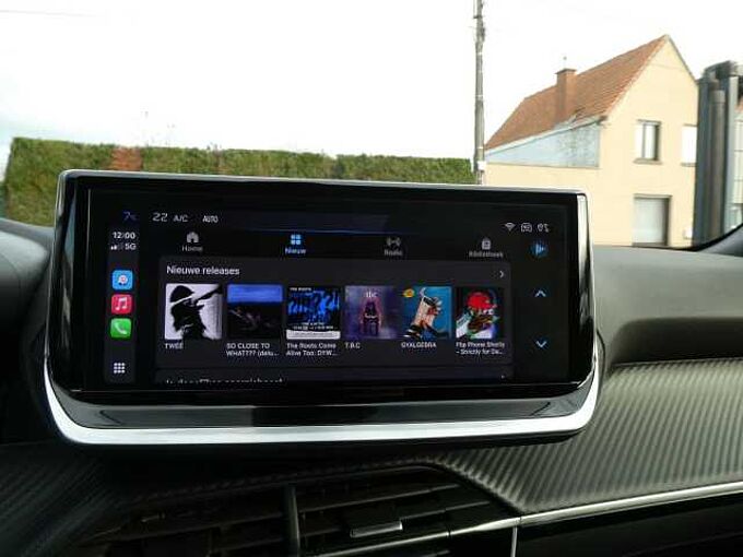 Peugeot 2008 1.2 i benzine 100pk Allure Camera '24 11000km (67782)