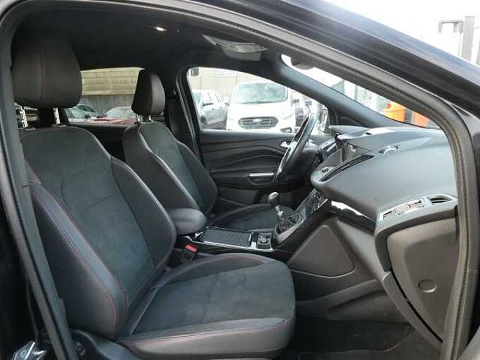 Ford Kuga 1.5 i ecoboost 120pk ST-Line Camera Trekhaak '19 70000km (62046)