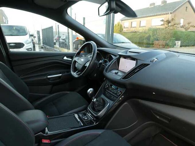 Ford Kuga 1.5 i ecoboost 120pk ST-Line Camera Trekhaak '19 70000km (62046)