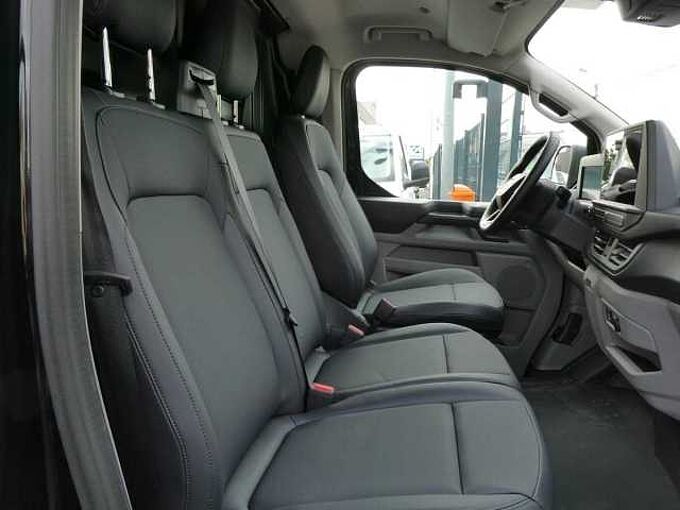 Ford Transit Custom 320L L2 2.0 TDCi 136pk Automaat 3pl Trend Luxe Leder Trekhaak STOCK