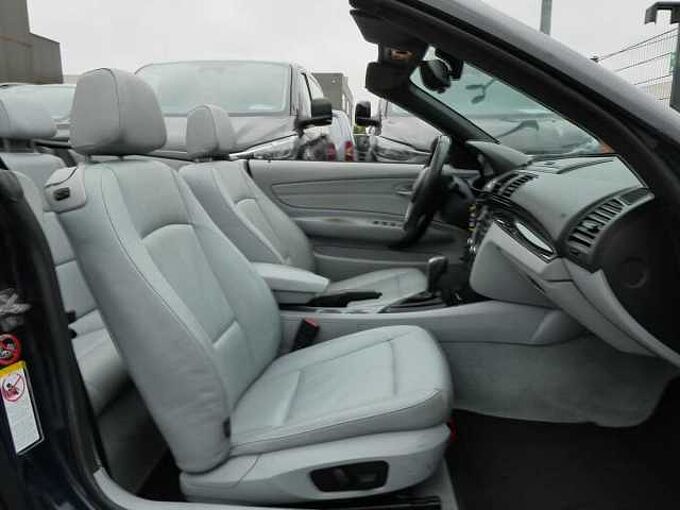 BMW 118d Cabrio 2.0D 136pk AUTOMAAT Leder '09 158000km (87800)
