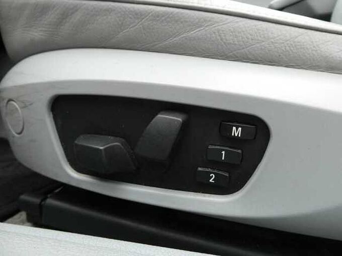 BMW 118d Cabrio 2.0D 136pk AUTOMAAT Leder '09 158000km (87800)