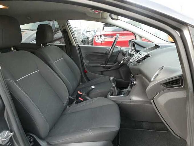 Ford Fiesta 1.2 i benzine 60pk 5d Business '15 garantie (86160)