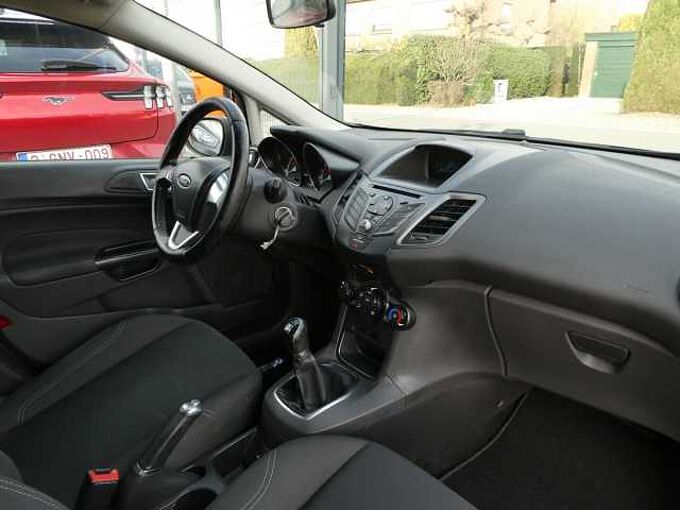 Ford Fiesta 1.2 i benzine 60pk 5d Business '15 garantie (86160)