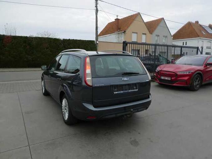 Ford Focus Break 1.6 TDCi 90pk Trend Airco Trekhaak '10 garantie (31314)