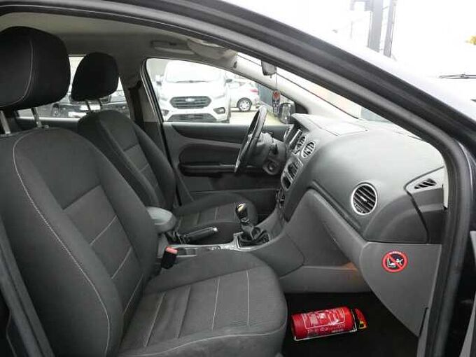 Ford Focus Break 1.6 TDCi 90pk Trend Airco Trekhaak '10 garantie (31314)