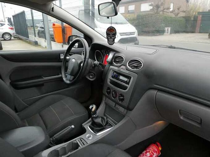 Ford Focus Break 1.6 TDCi 90pk Trend Airco Trekhaak '10 garantie (31314)