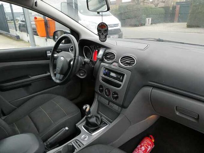 Ford Focus Break 1.6 TDCi 90pk Trend Airco Trekhaak '10 garantie (31314)