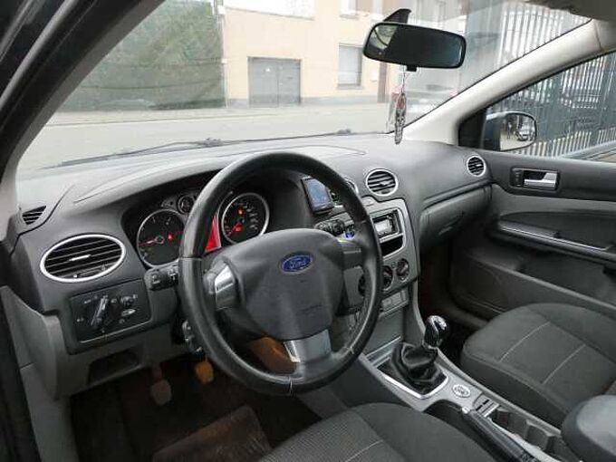 Ford Focus Break 1.6 TDCi 90pk Trend Airco Trekhaak '10 garantie (31314)
