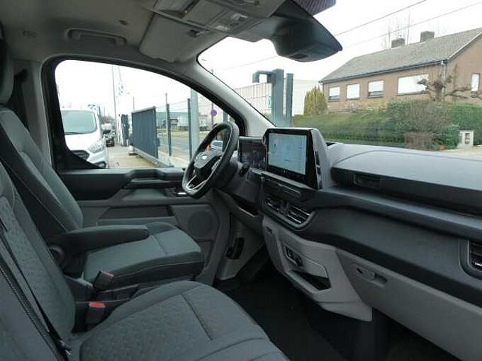 Ford Transit Custom L2 Multi-Use 6pl 2.0 TDCi 170pk Automaat Limited Luxe STOCK (89598)