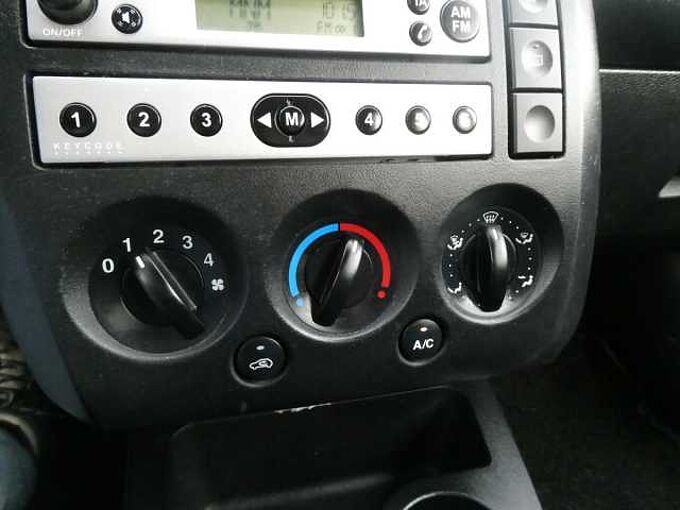 Ford Fiesta 1.6 i benzine 100pk 5d Trend Airco Leder '04 garantie (53459)