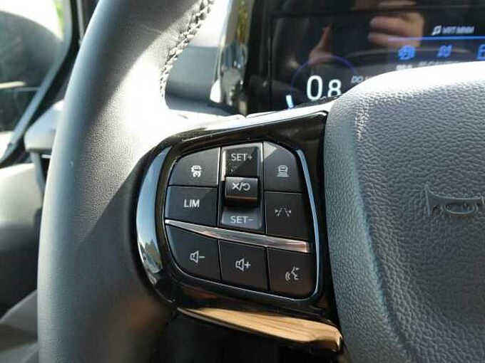 Ford Transit Custom L2 Multi-Use 5pl 320L 2.0 TDCi 136pk Limited Luxe STOCK