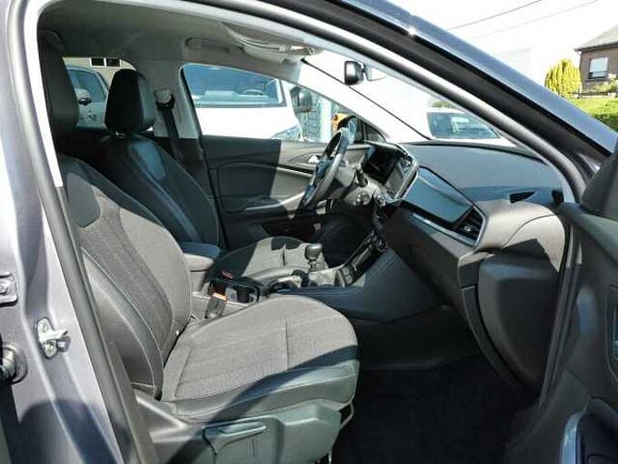 Opel Grandland 1.2 i benzine 130pk GS-Line Camera '23 30000km (29917)