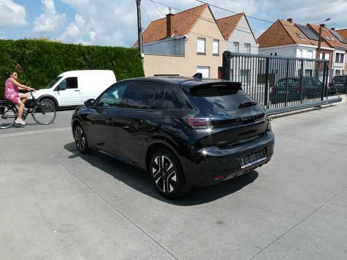 Peugeot 208 1.2 i benzine 100pk Allure ACC BLIS 360 Camera '24 22000km (79829)