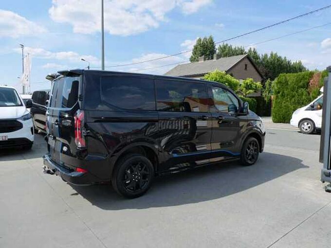 Ford Transit Custom L1 Multi-Use SPORT 5pl 2.0 TDCi 170pk Automaat STOCK