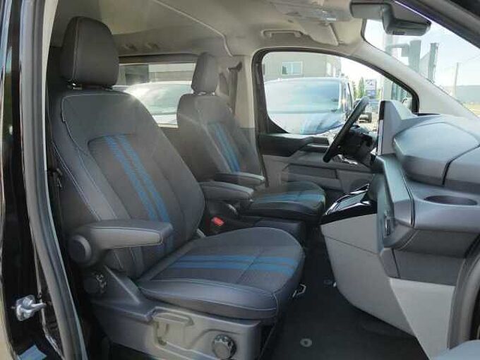 Ford Transit Custom L1 Multi-Use SPORT 5pl 2.0 TDCi 170pk Automaat STOCK