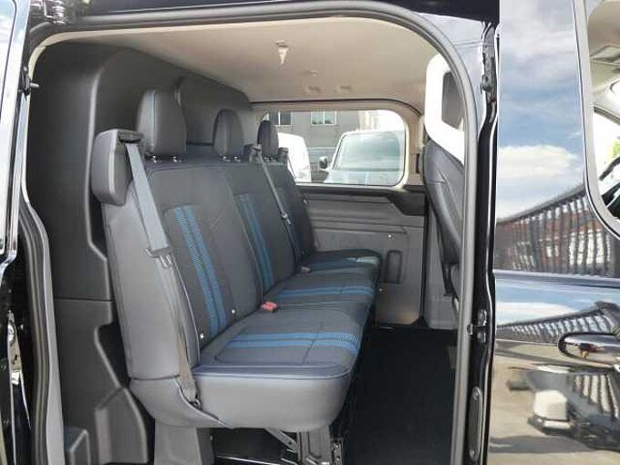 Ford Transit Custom L1 Multi-Use SPORT 5pl 2.0 TDCi 170pk Automaat STOCK