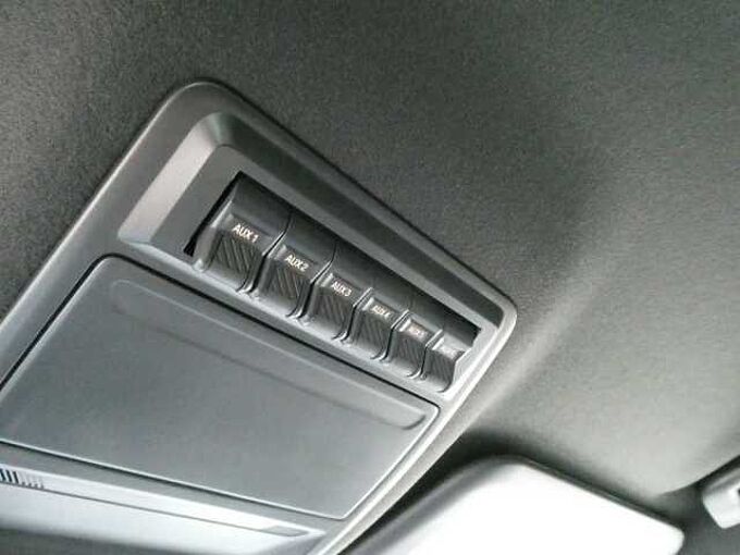 Ford Ranger 3.0 V6 240pk Platinum 4x4 Full Option Stock (25255)