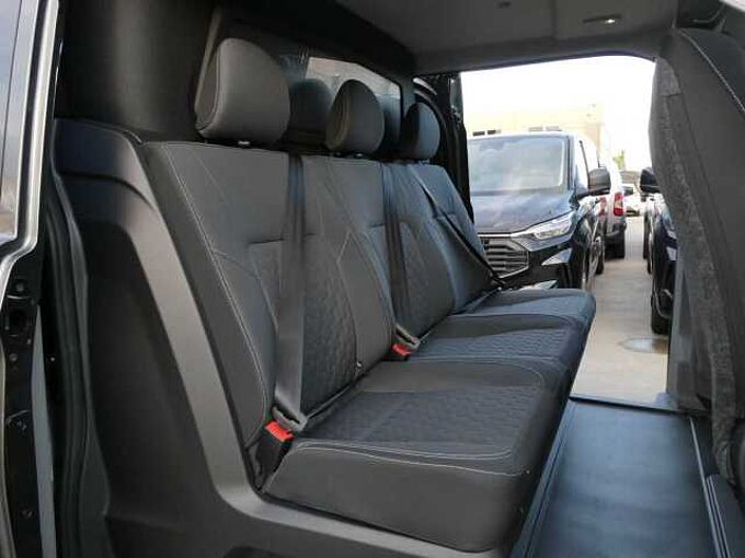 Ford Transit Custom L2 Multi-Use 5pl 320L 2.0 TDCi 136pk Limited Luxe STOCK