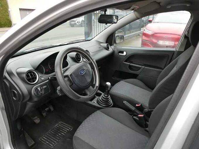 Ford Fiesta 1.4 TDCi 68pk 5d Trend Airco '05 garantie (36964)