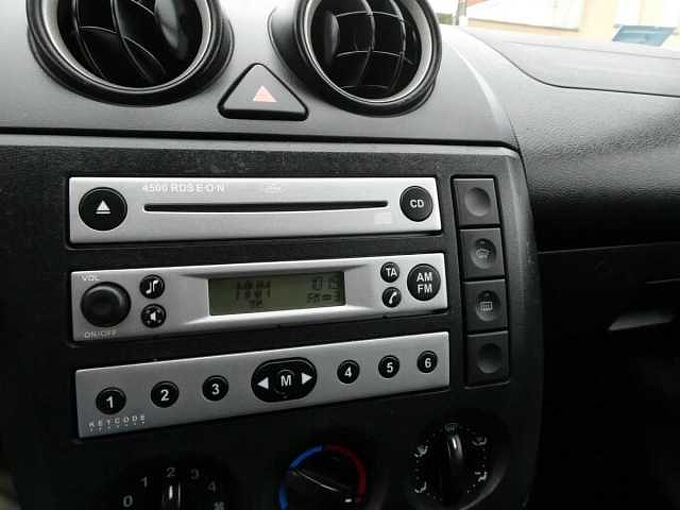 Ford Fiesta 1.4 TDCi 68pk 5d Trend Airco '05 garantie (36964)