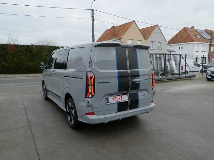 Ford Transit Custom L1 Multi-Use SPORT 5pl 2.5 i PHEV 225pk Automaat STOCK (08435)