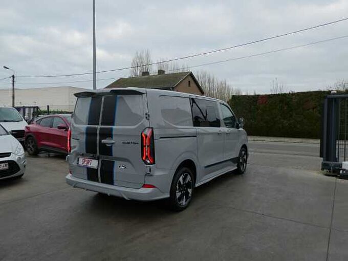 Ford Transit Custom L1 Multi-Use SPORT 5pl 2.5 i PHEV 225pk Automaat STOCK (08435)