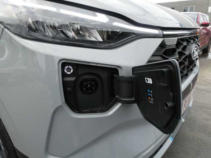 Ford Transit Custom L1 Multi-Use SPORT 5pl 2.5 i PHEV 225pk Automaat STOCK (08435)