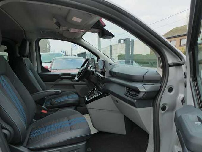 Ford Transit Custom L1 Multi-Use SPORT 5pl 2.5 i PHEV 225pk Automaat STOCK (08435)