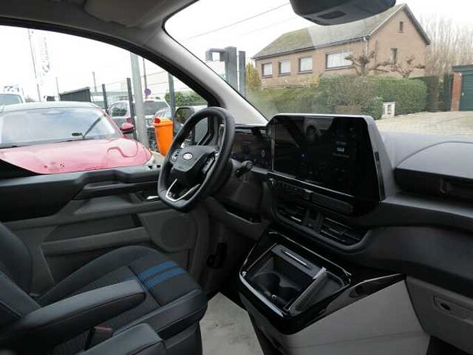 Ford Transit Custom L1 Multi-Use SPORT 5pl 2.5 i PHEV 225pk Automaat STOCK (08435)
