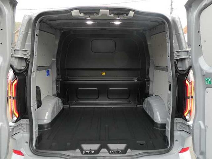Ford Transit Custom L1 Multi-Use SPORT 5pl 2.5 i PHEV 225pk Automaat STOCK (08435)