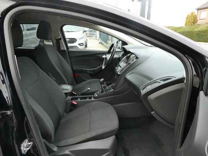 Ford Focus Break 1.0 i 100pk TITANIUM luxe '17 Trekhaak garantie (59951)