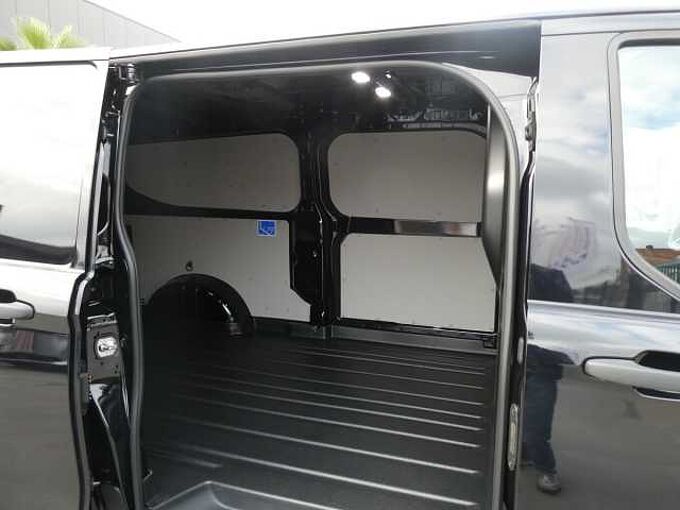 Ford Transit Custom 320L L2 2.0 TDCi 136pk Automaat 3pl Trend Luxe Leder Trekhaak STOCK