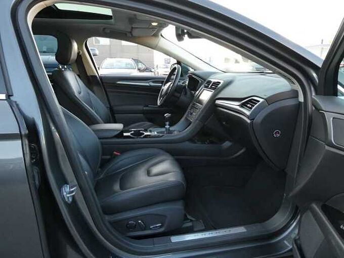 Ford Mondeo Break 1.6 TDCi 115pk Titanium Open Dak Leder '16 144000km (81848)