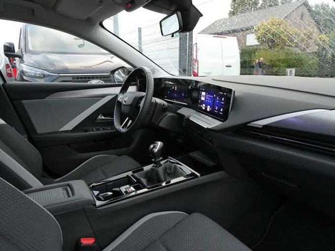 Opel Astra 1.2 i benzine 110pk Business Camera '23 48000km (13296)