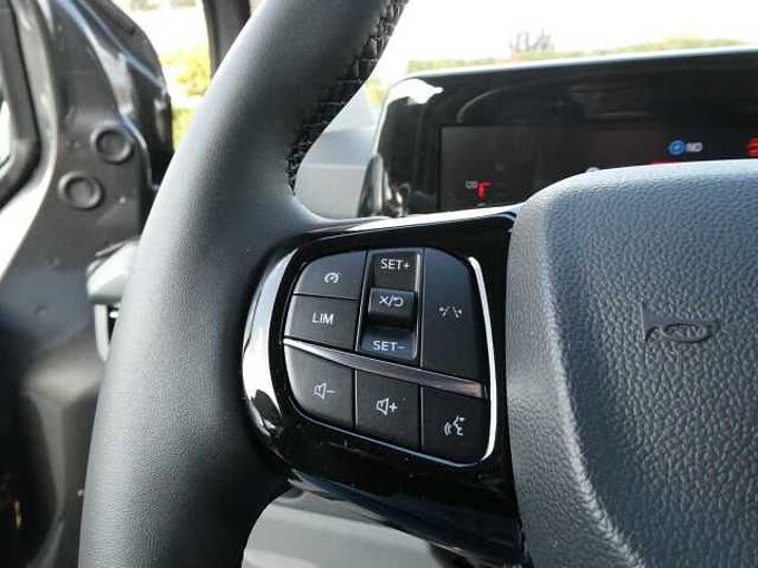 Ford Transit Custom 320L L2 2.0 TDCi 136pk 3pl Limited Luxe Trekhaak STOCK (85560)