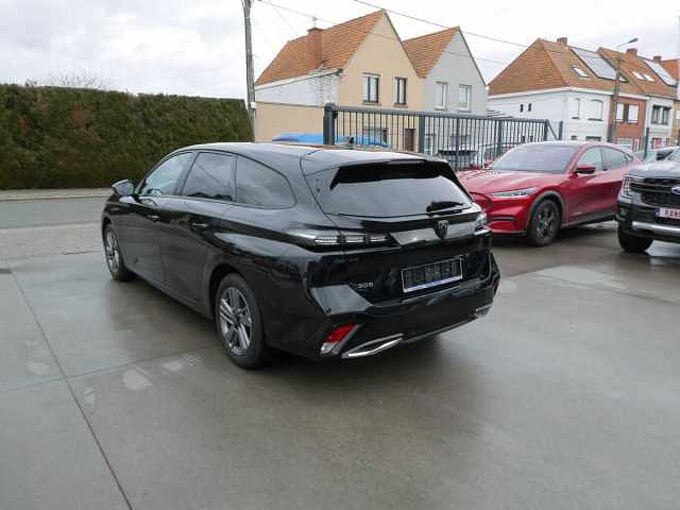 Peugeot 308 Break 1.2 i benzine 130pk Allure Luxe '24 24000km (23176)