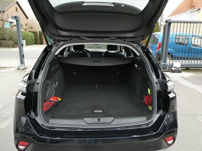 Peugeot 308 Break 1.2 i benzine 130pk Allure Luxe '24 24000km (23176)