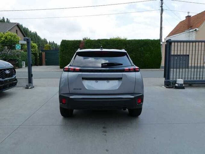 Peugeot 2008 1.2 i benzine 100pk Allure 360° Camera BLIS ACC '24 29000km (43930)