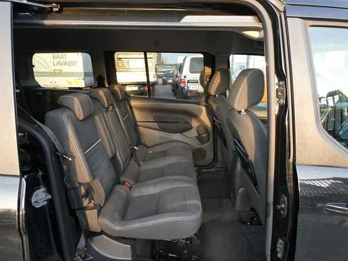 Ford Tourneo Connect 1.6 TDCi 95pk L2 7pl Limited Pano Trekhaak '15 (56037)