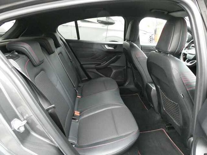 Ford Focus 5d 1.5 i ecoboost 150pk ST-Line Leder '19 73000km (89371)