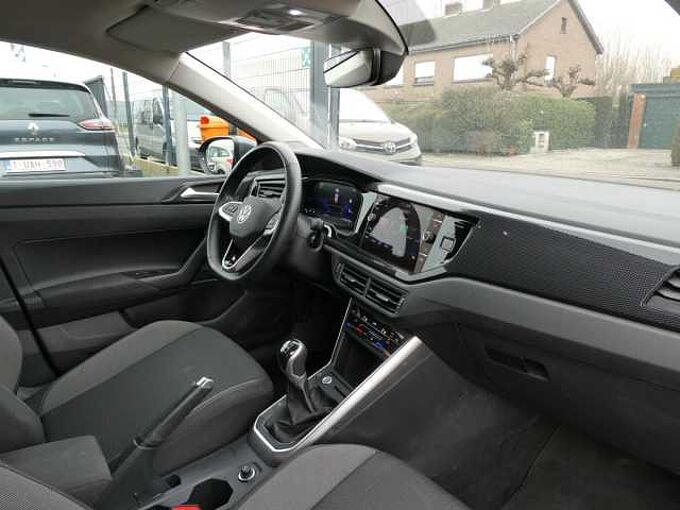 Volkswagen Taigo 1.0 TSi 115pk Business Luxe Camera '25 14000km (38721)