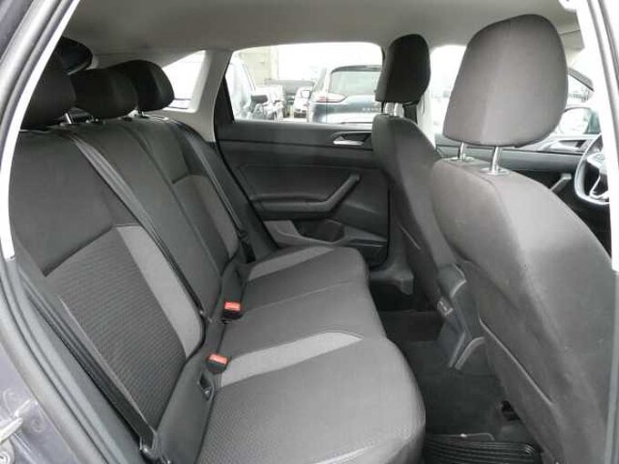 Volkswagen Taigo 1.0 TSi 115pk Business Luxe Camera '25 14000km (38721)