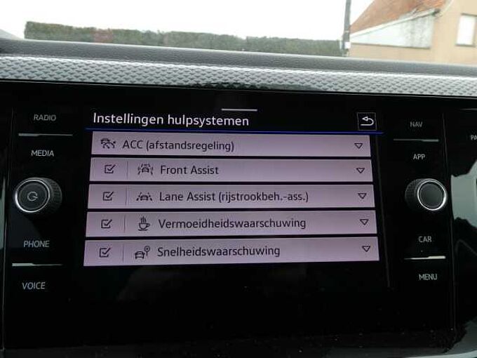 Volkswagen Taigo 1.0 TSi 115pk Business Luxe Camera '25 14000km (38721)