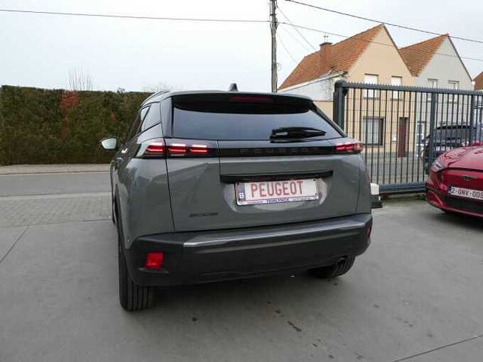 Peugeot 2008 1.2 i benzine 100pk Allure 360° Camera BLIS ACC '25 28000km (48514)
