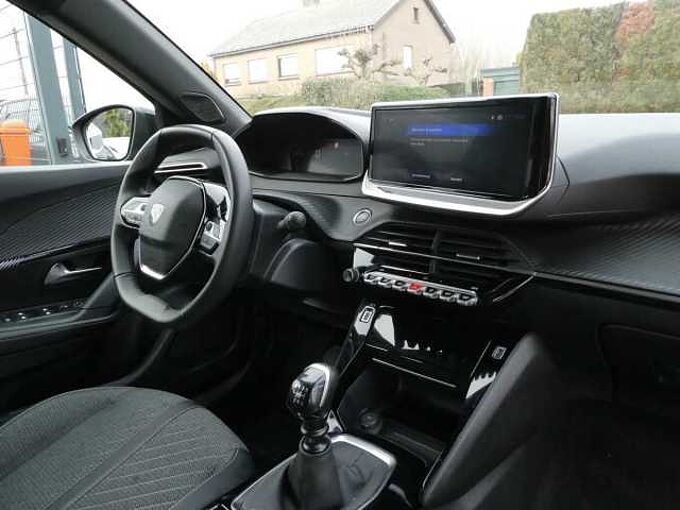 Peugeot 2008 1.2 i benzine 100pk Allure 360° Camera BLIS ACC '25 28000km (48514)