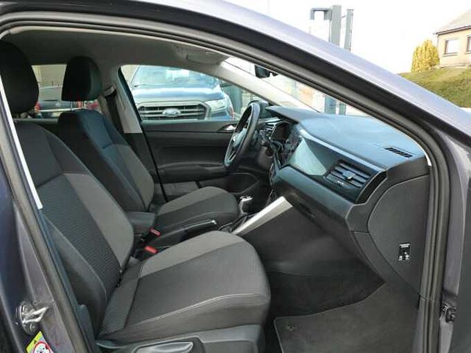 Volkswagen Taigo 1.0 TSi 115pk Automaat Business Luxe '25 25000km (31756)